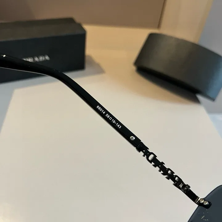 スーパーコピー プラダ サングラス