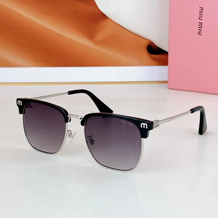 スーパーコピー ミュウミュウ サングラス