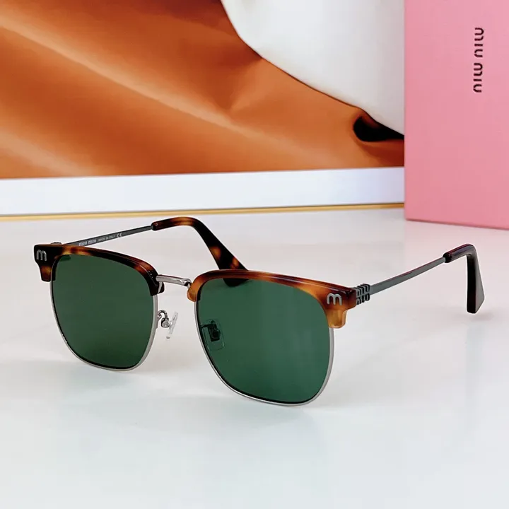 スーパーコピー ミュウミュウ サングラス