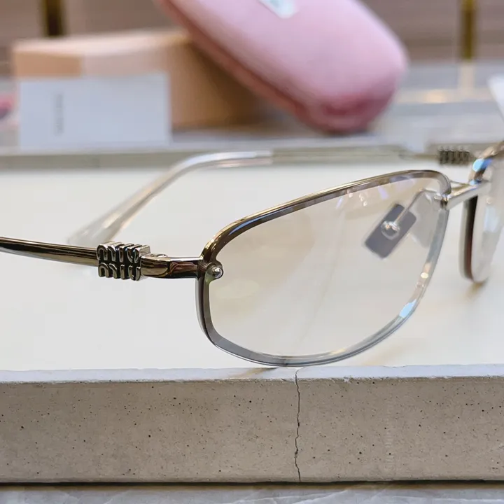 スーパーコピー ミュウミュウ サングラス