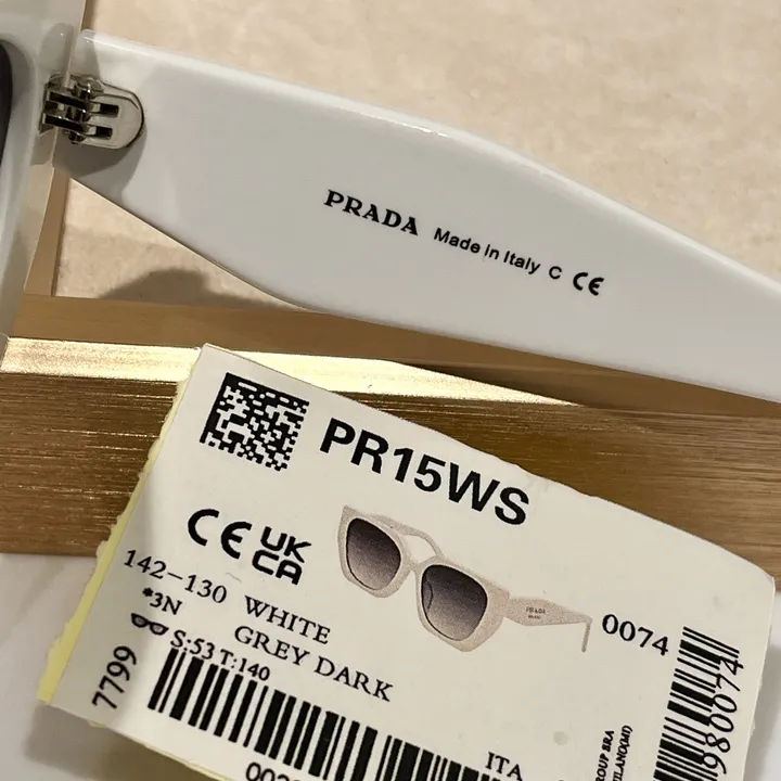 スーパーコピー プラダ サングラス