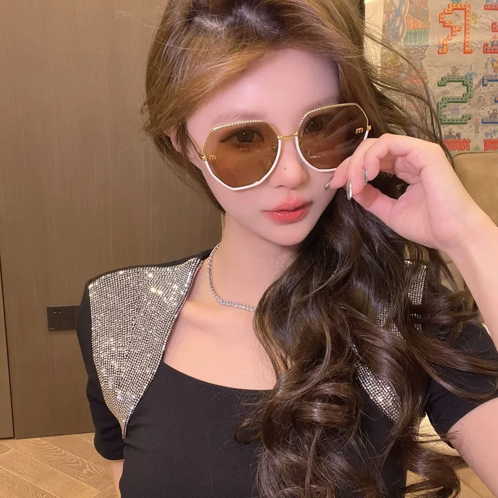 スーパーコピー ミュウミュウ サングラス