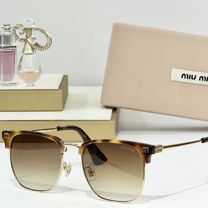 スーパーコピー ミュウミュウ サングラス