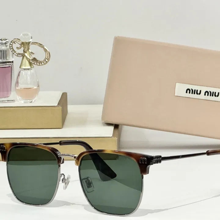 スーパーコピー ミュウミュウ サングラス