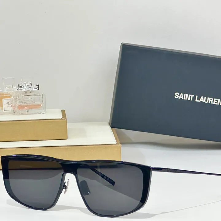 スーパーコピー ジバンシィ サングラス