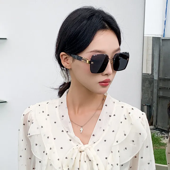 スーパーコピー ミュウミュウ サングラス