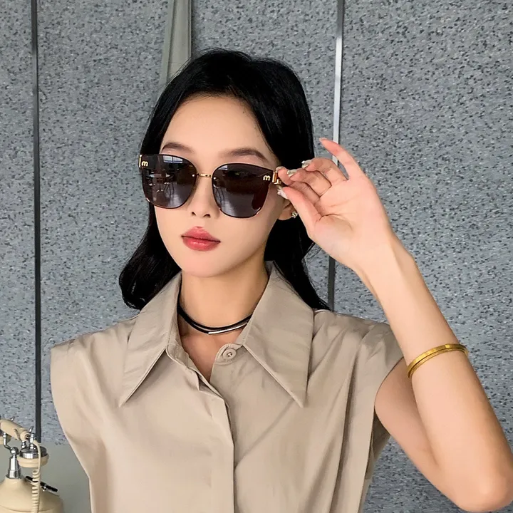 スーパーコピー ミュウミュウ サングラス