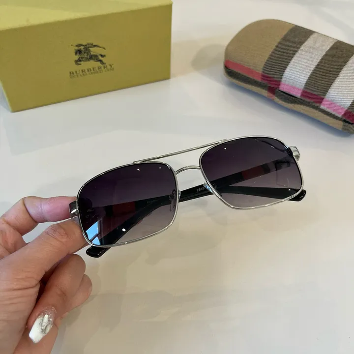 スーパーコピー バーバリー ス サングラス