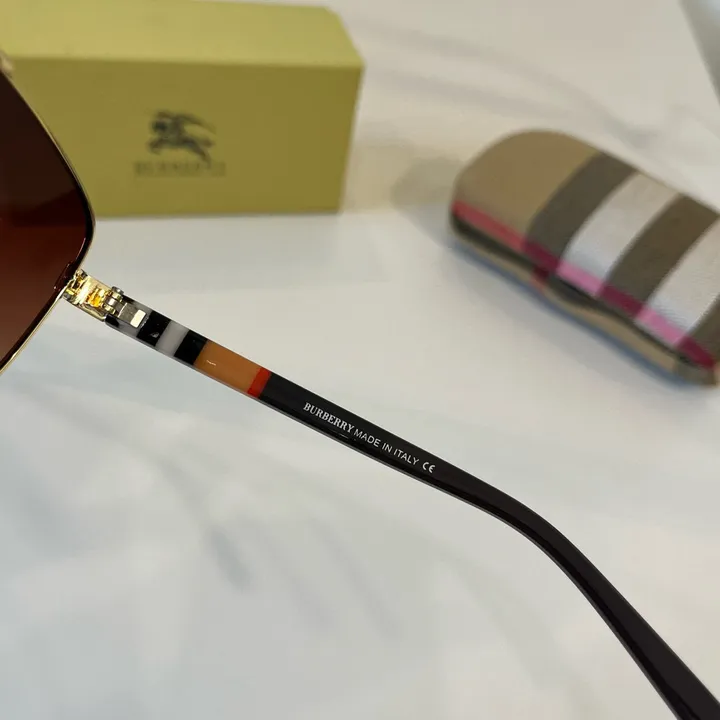 スーパーコピー バーバリー ス サングラス