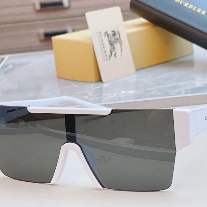 スーパーコピー バーバリー ス サングラス