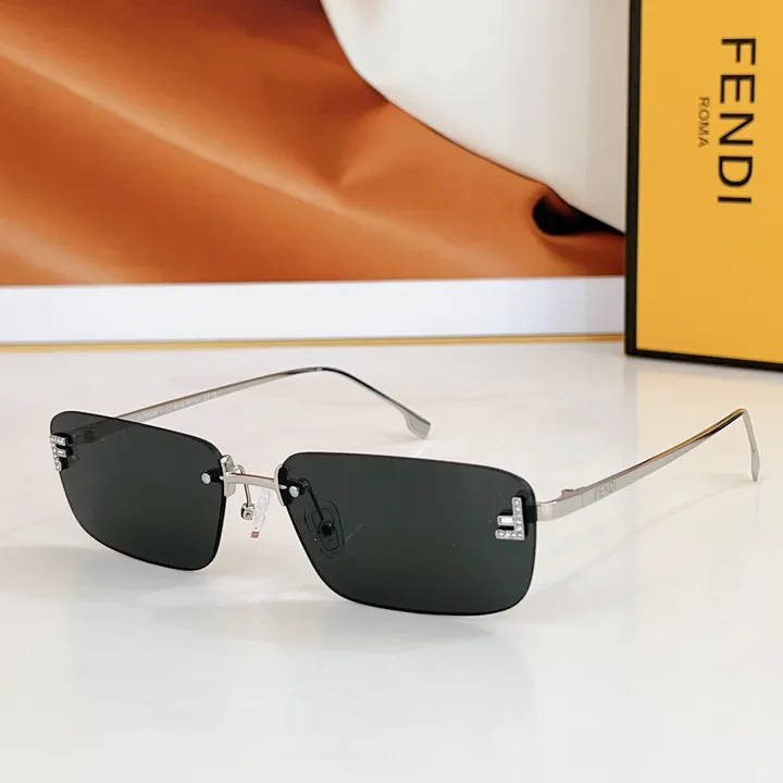 スーパーコピー フェンディ サングラス