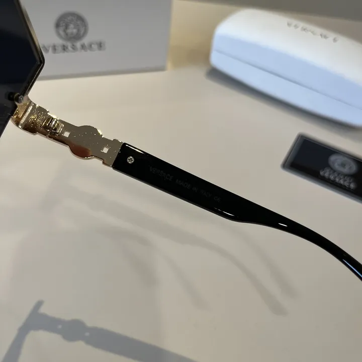 スーパーコピー ヴェルサーチ サングラス