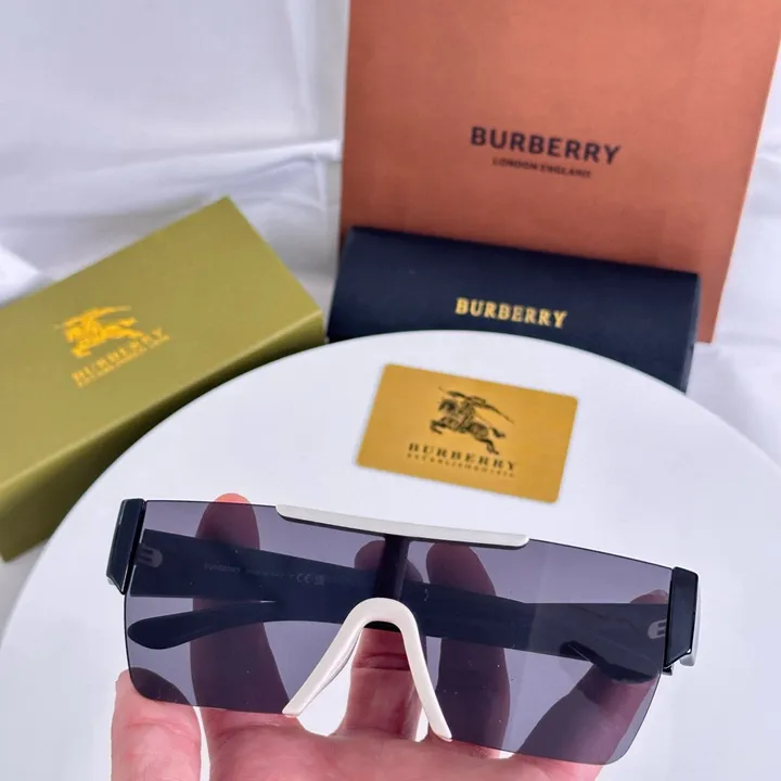 スーパーコピー バーバリー ス サングラス