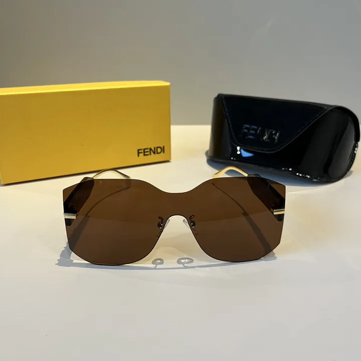 スーパーコピー フェンディ サングラス