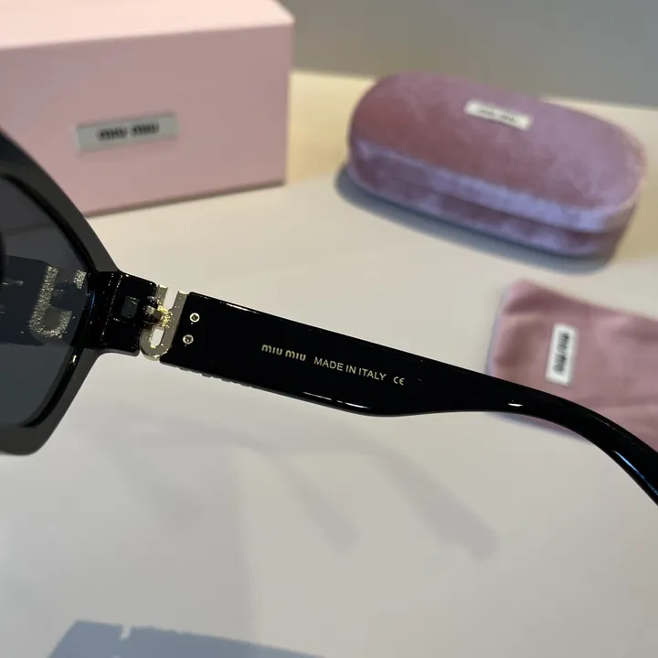 スーパーコピー ミュウミュウ サングラス