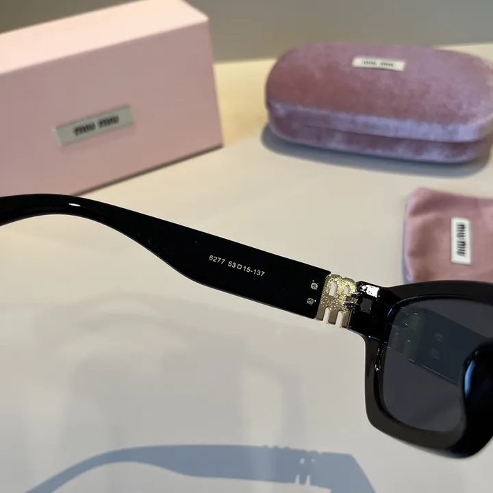 スーパーコピー ミュウミュウ サングラス