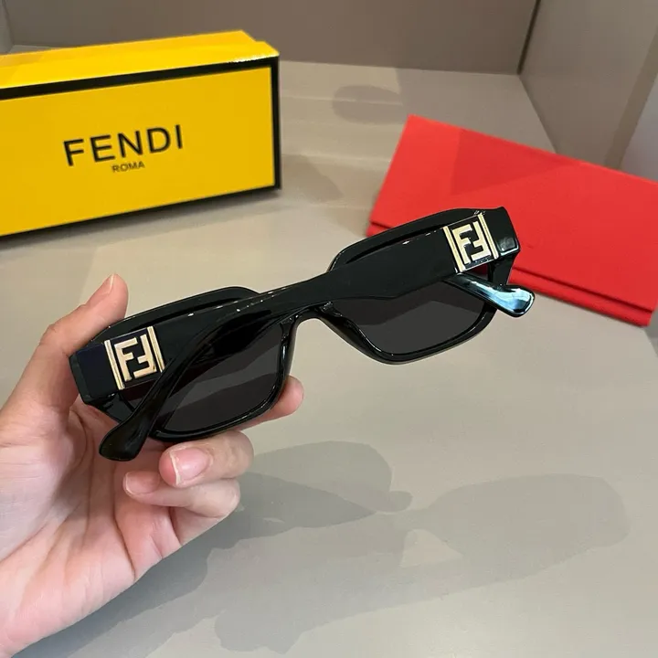 スーパーコピー フェンディ サングラス