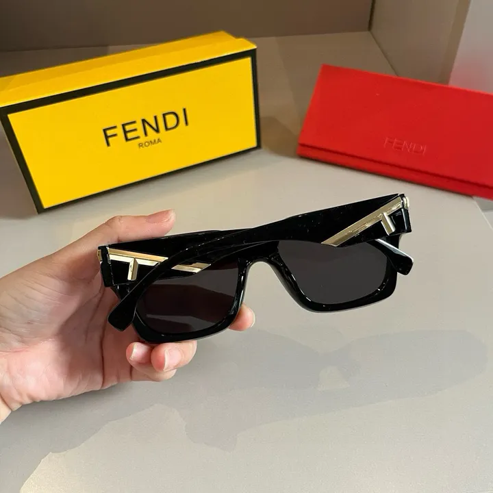 スーパーコピー フェンディ サングラス