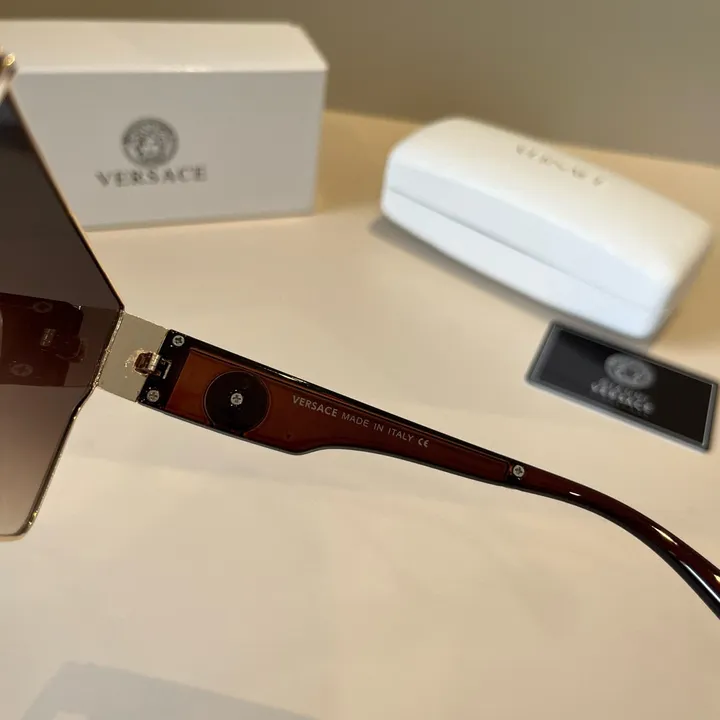 スーパーコピー ヴェルサーチ サングラス