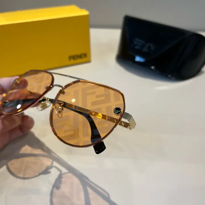 スーパーコピー フェンディ サングラス