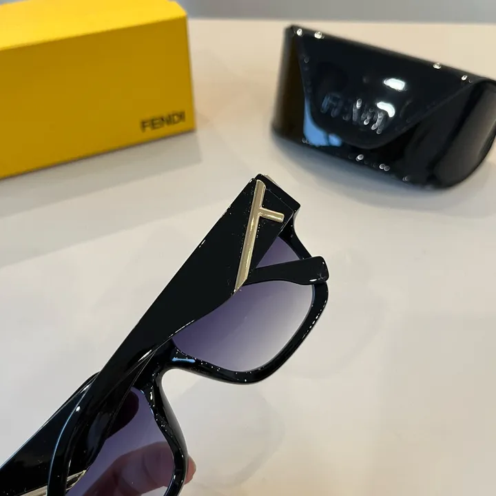 スーパーコピー フェンディ サングラス