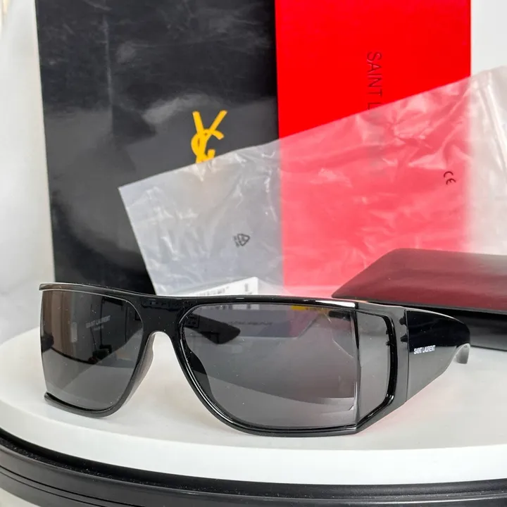 スーパーコピー イブサンローラン サングラス