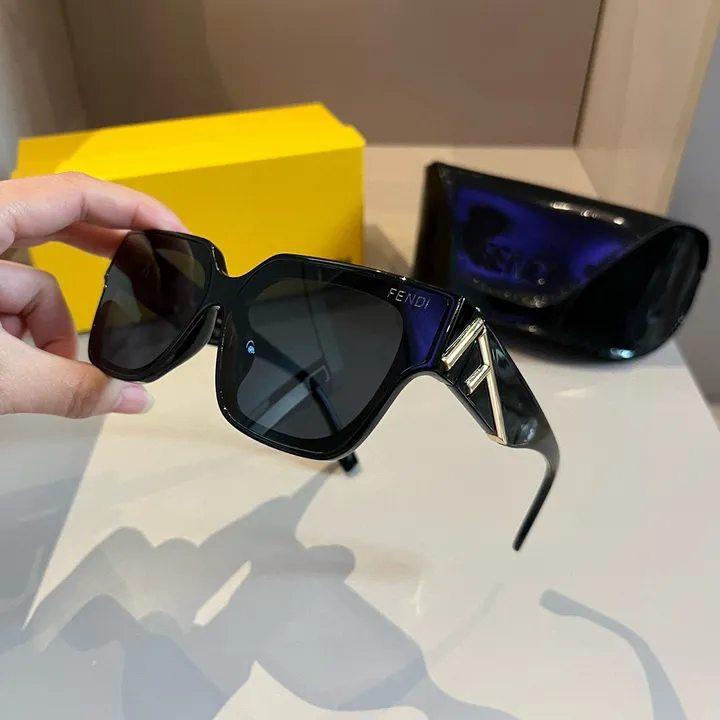 スーパーコピー フェンディ サングラス