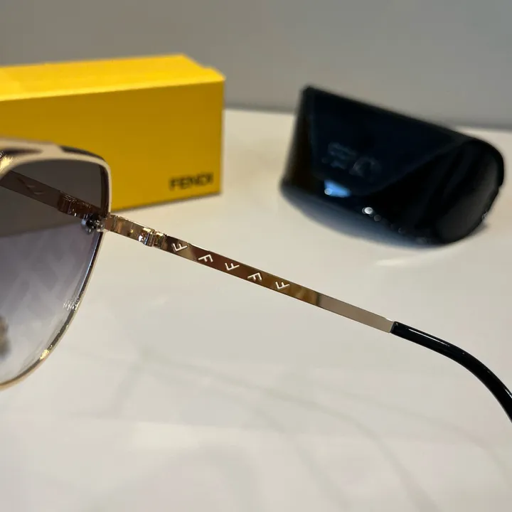 スーパーコピー フェンディ サングラス