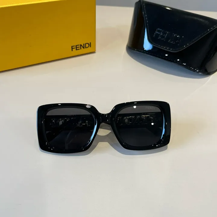 スーパーコピー フェンディ サングラス