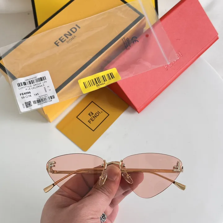 スーパーコピー フェンディ サングラス