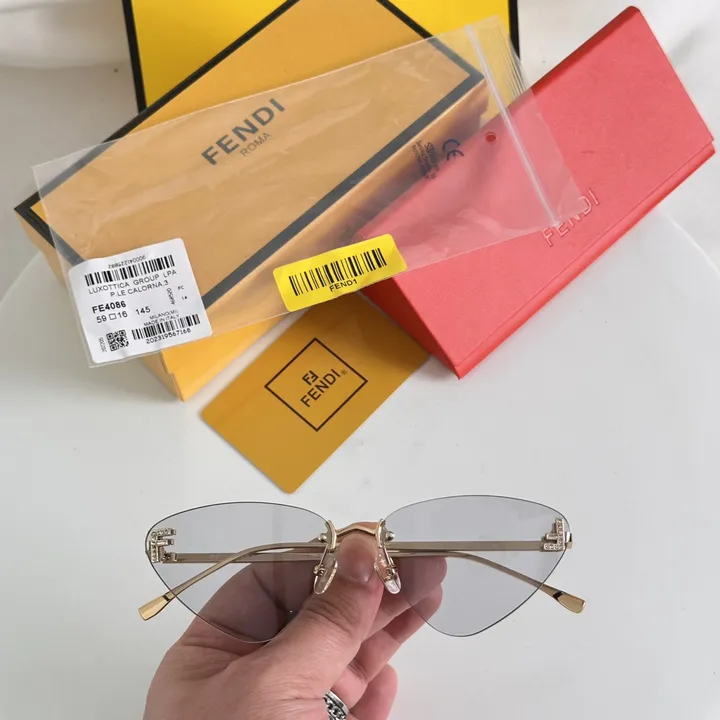 スーパーコピー フェンディ サングラス