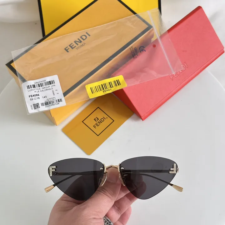 スーパーコピー フェンディ サングラス