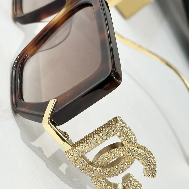 スーパーコピー ミュウミュウ サングラス