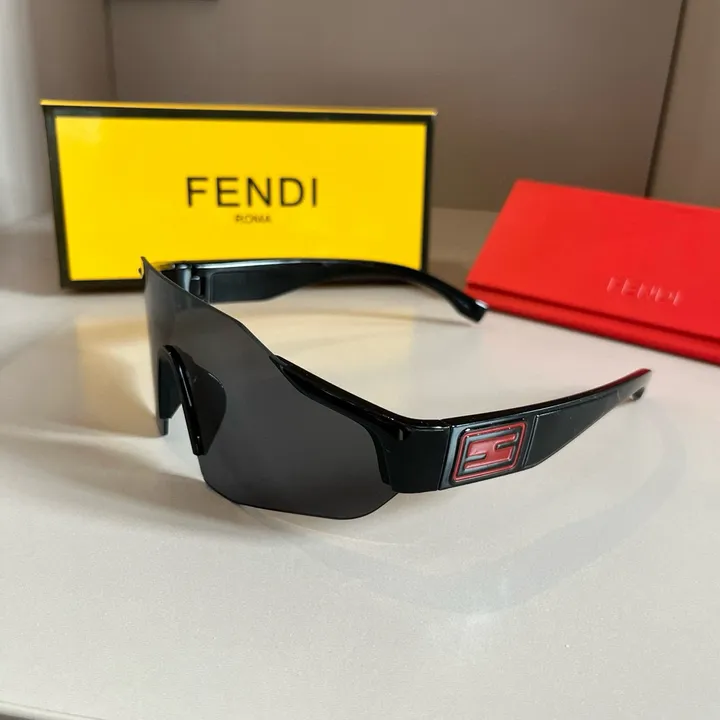 スーパーコピー フェンディ サングラス