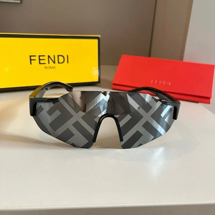 スーパーコピー フェンディ サングラス