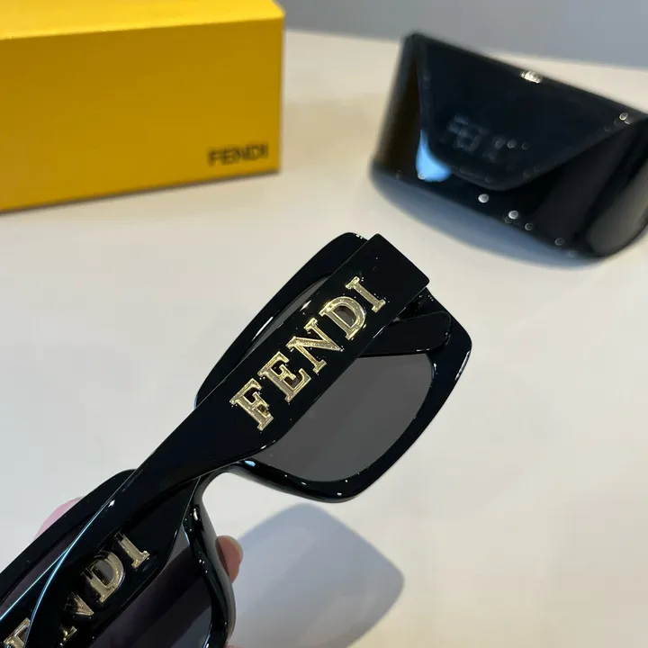 スーパーコピー フェンディ サングラス