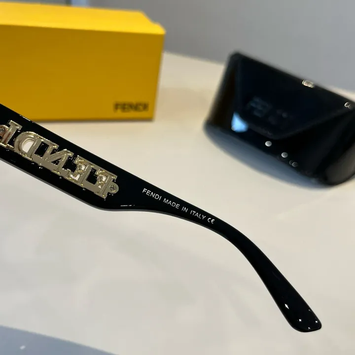スーパーコピー フェンディ サングラス