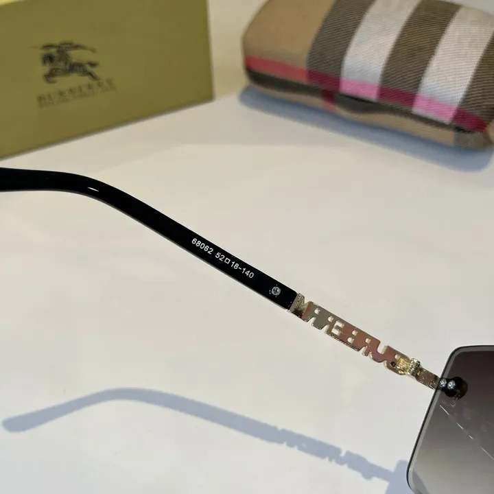 スーパーコピー バーバリー ス サングラス