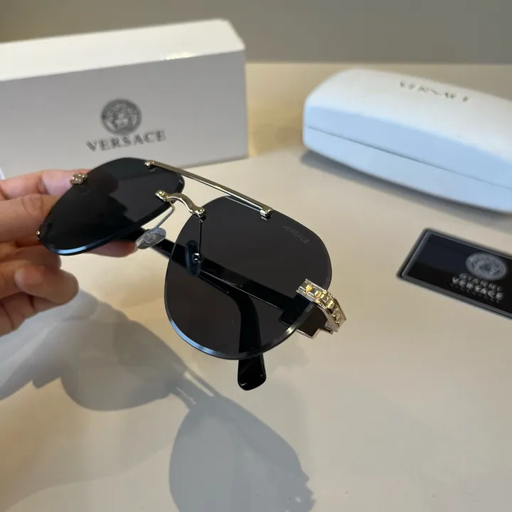スーパーコピー ヴェルサーチ サングラス