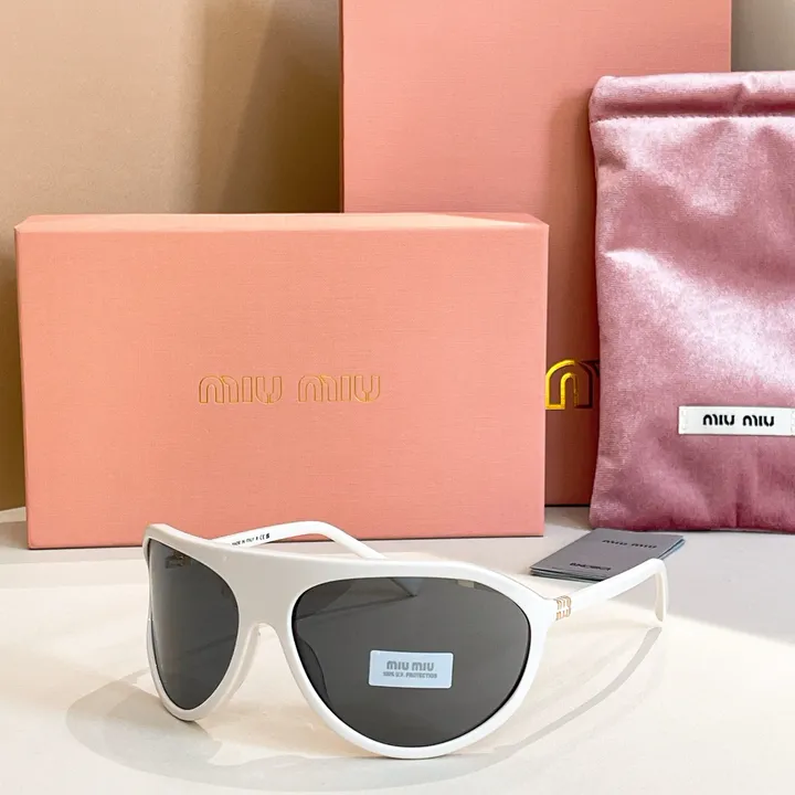 スーパーコピー ミュウミュウ サングラス