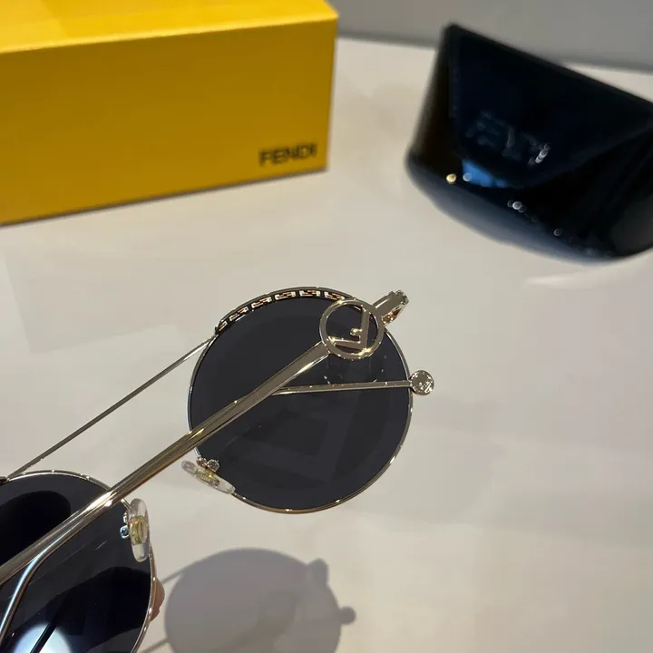 スーパーコピー フェンディ サングラス