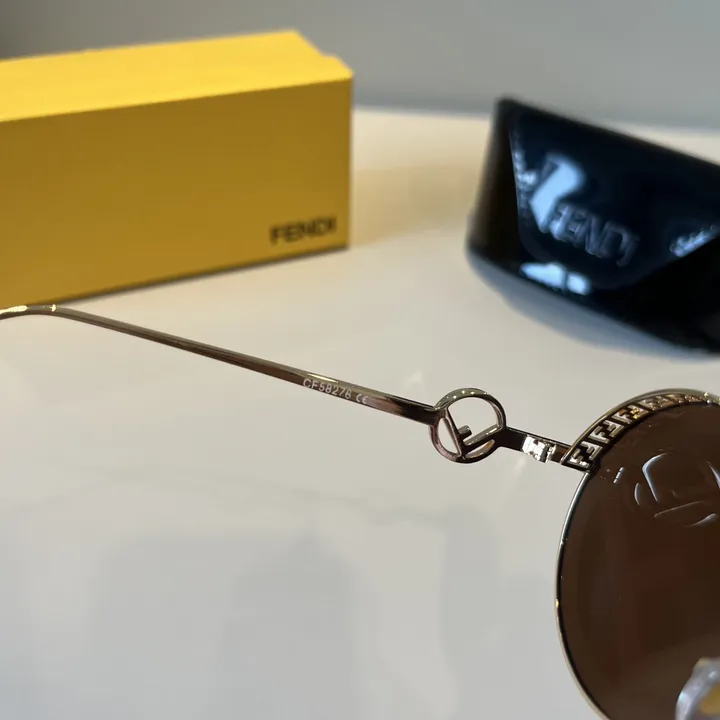 スーパーコピー フェンディ サングラス