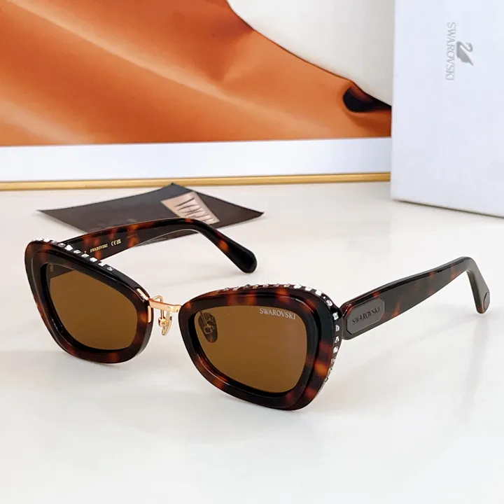 スーパーコピー スワロフスキー サングラス