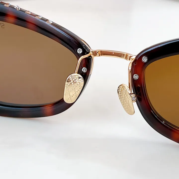 スーパーコピー スワロフスキー サングラス