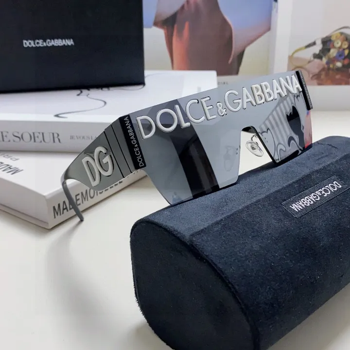 スーパーコピー ミュウミュウ サングラス