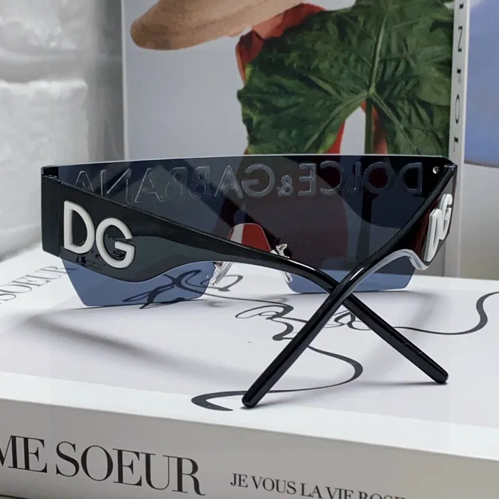 スーパーコピー ミュウミュウ サングラス