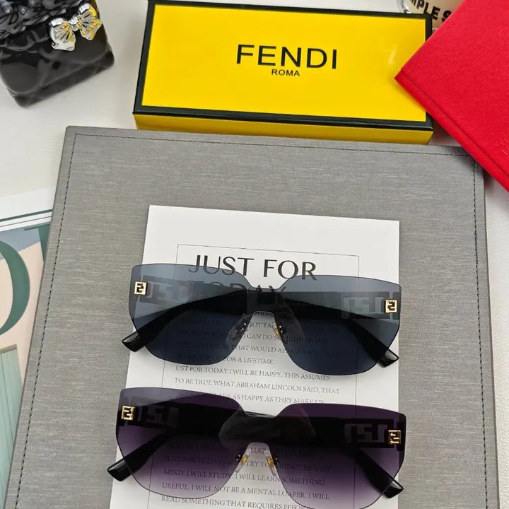 スーパーコピー フェンディ サングラス