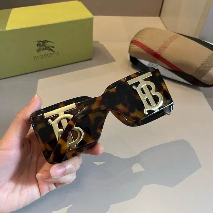 スーパーコピー バーバリー ス サングラス