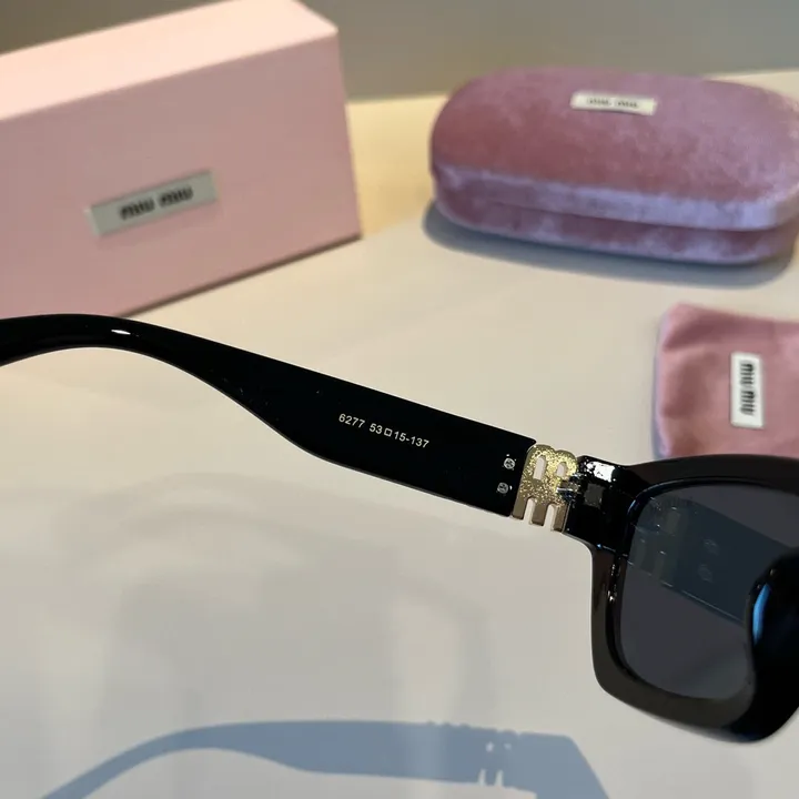 スーパーコピー ミュウミュウ サングラス