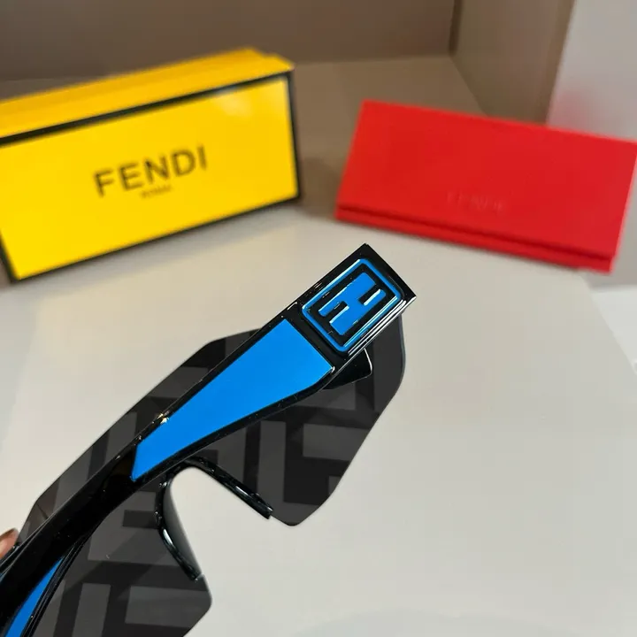 スーパーコピー ヴェルサーチ サングラス